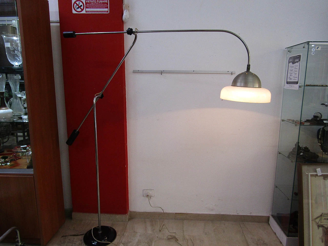 Chrome-plated steel floor lamp with plexiglass diffuser, 1970s 2