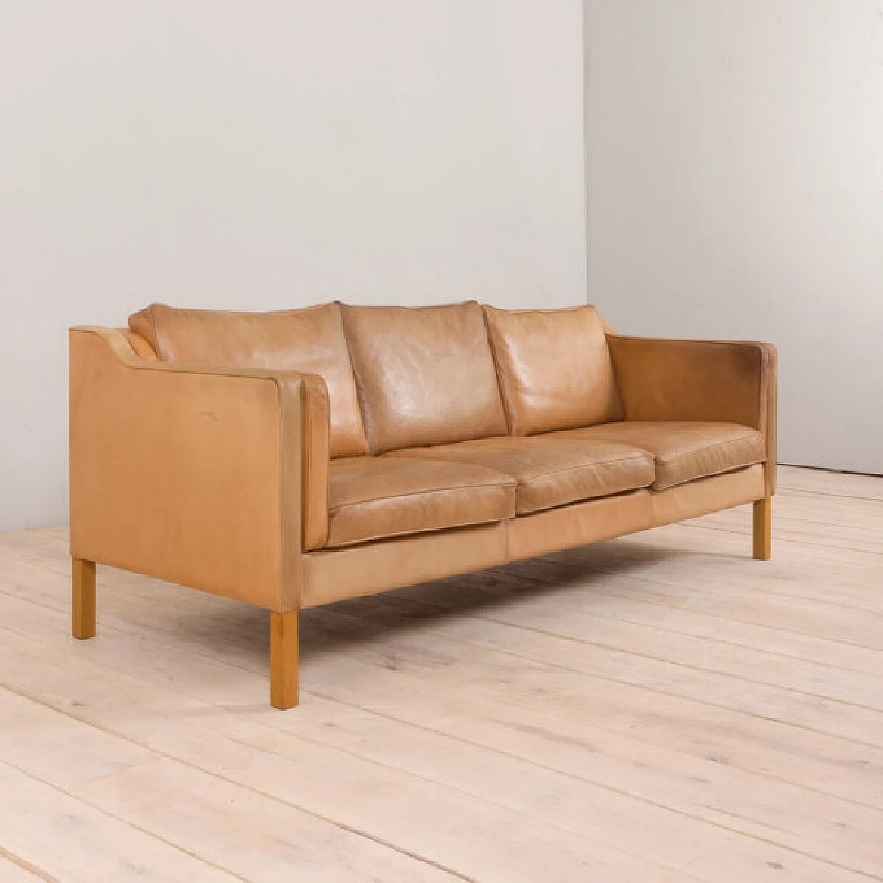 Brown aniline leather three-seater sofa by Mogens Hansen, 1970s 9