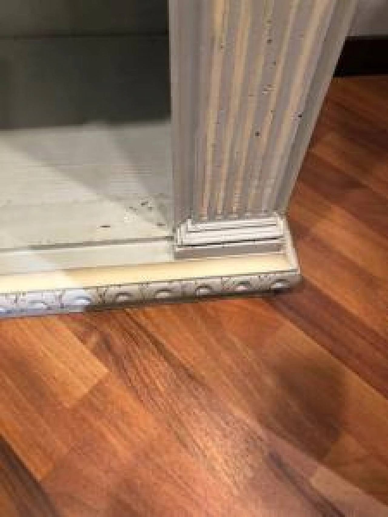 Lacquered bookcase, late 19th century 1