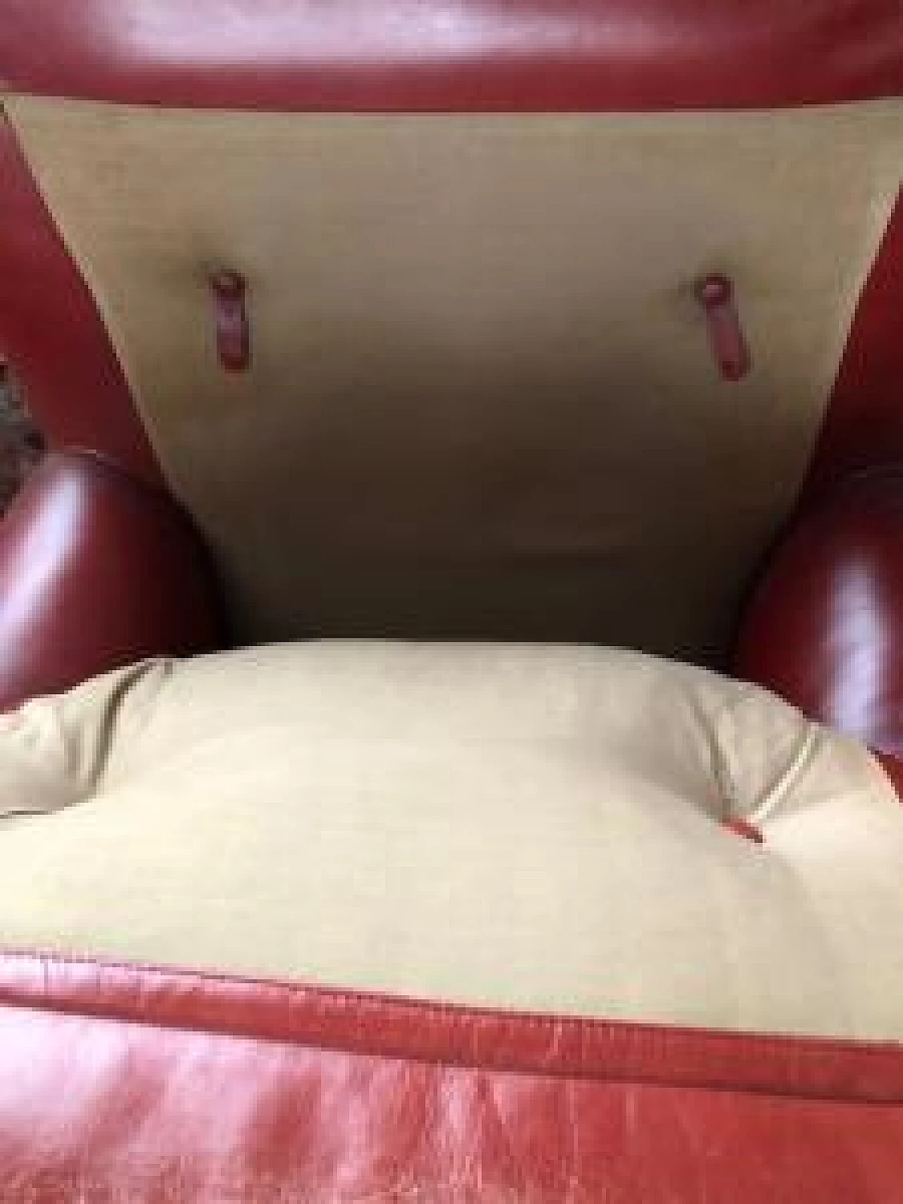 Poltrona Frau in pelle rossa, anni '70 1