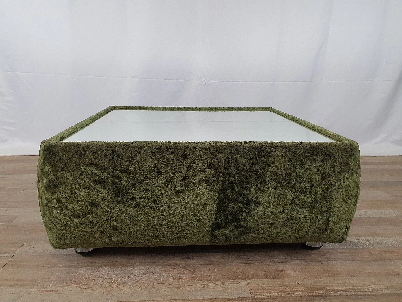 Green chenille coffee table with mirror top, 1970s 3