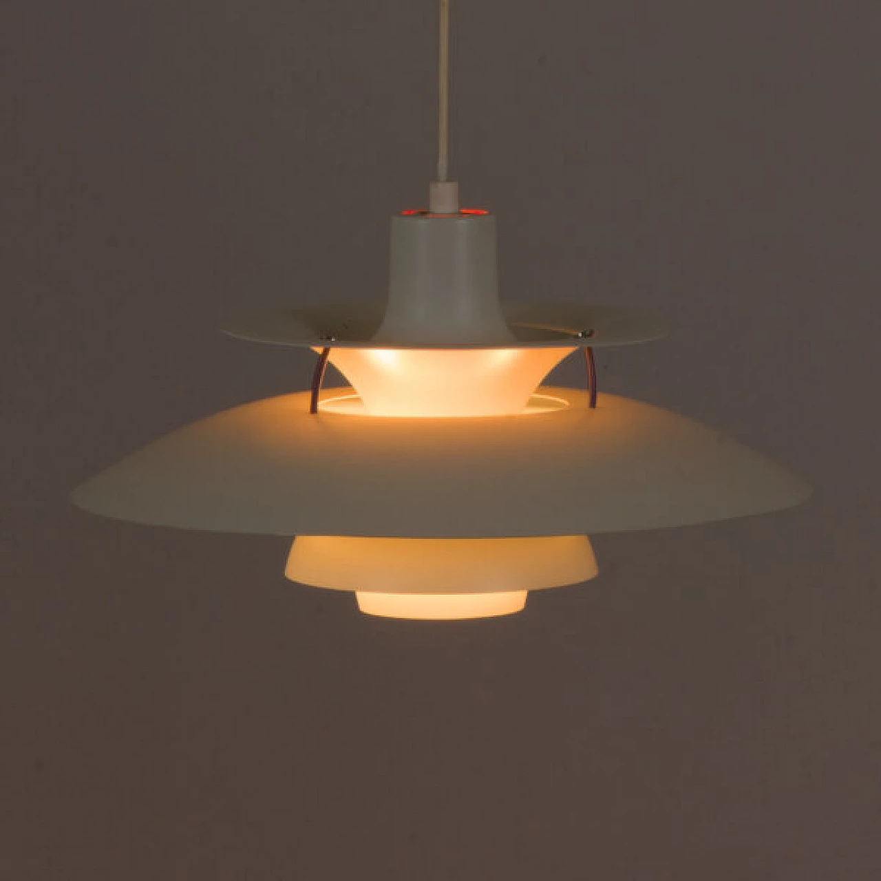 Lampada a sospensione PH5 bianca di Poul Henningsen per Louis Poulsen, anni '70 14