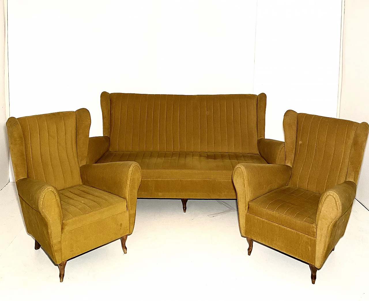 Pair of armchairs and sofa by Gio Ponti for ISA Bergamo, 1950s 1