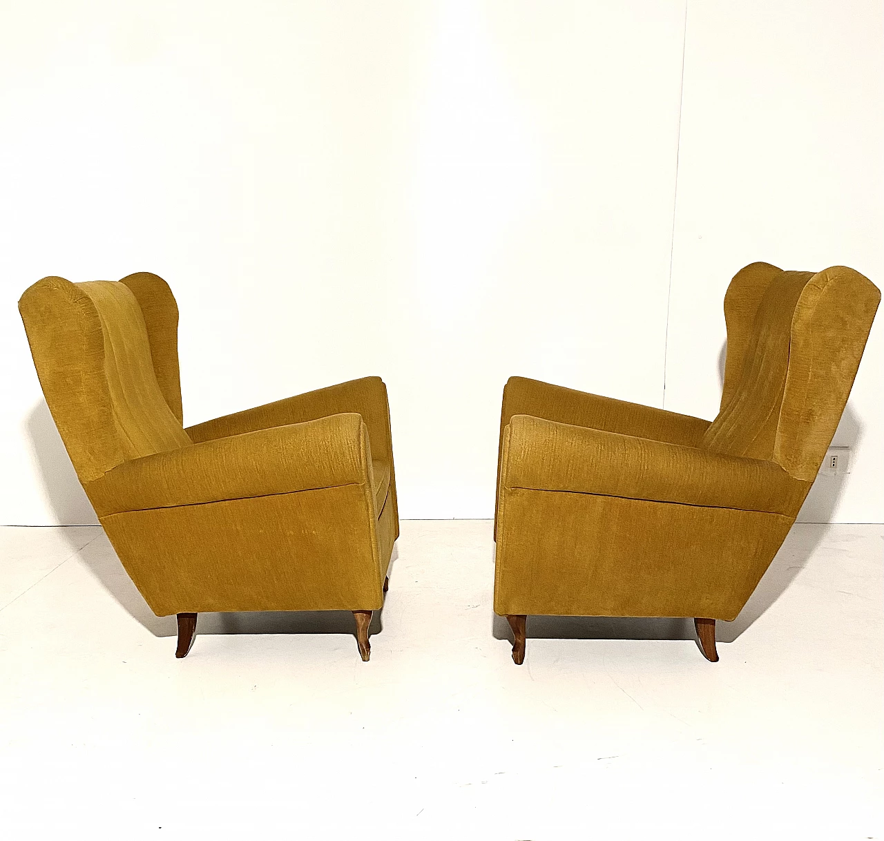 Pair of armchairs and sofa by Gio Ponti for ISA Bergamo, 1950s 7