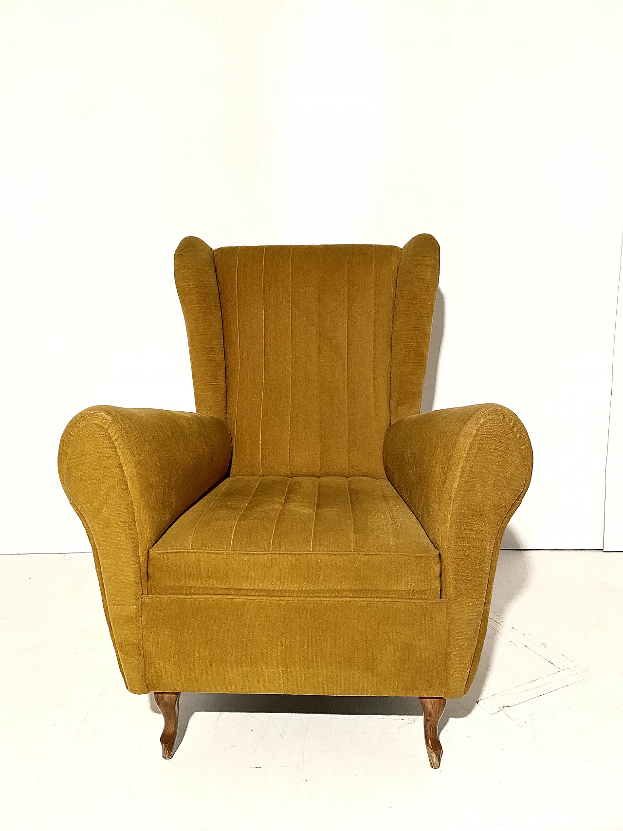 Coppia di poltrone e divano ISA Bergamo nello stile di Gio Ponti 12