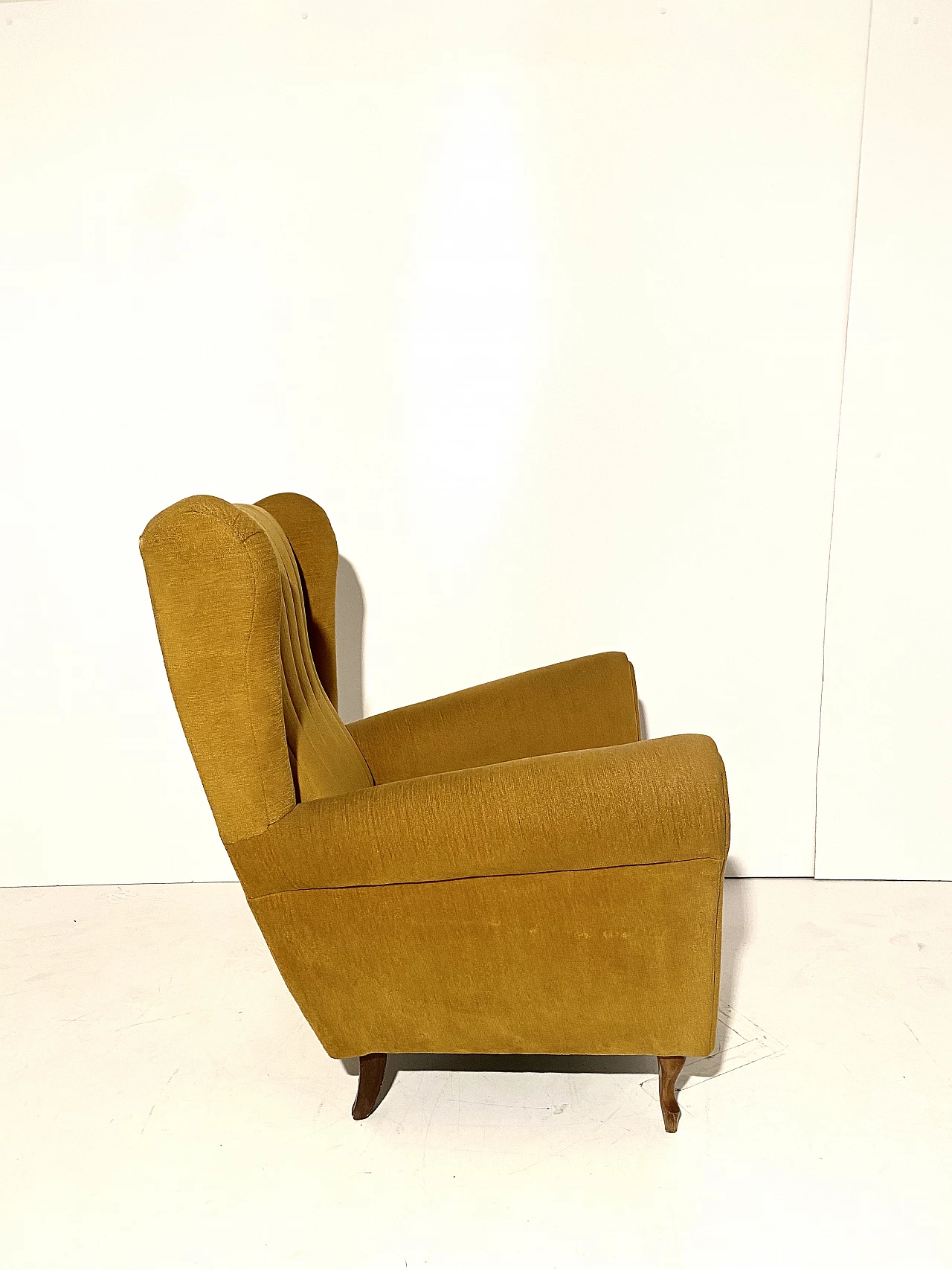 Pair of armchairs and sofa by Gio Ponti for ISA Bergamo, 1950s 13