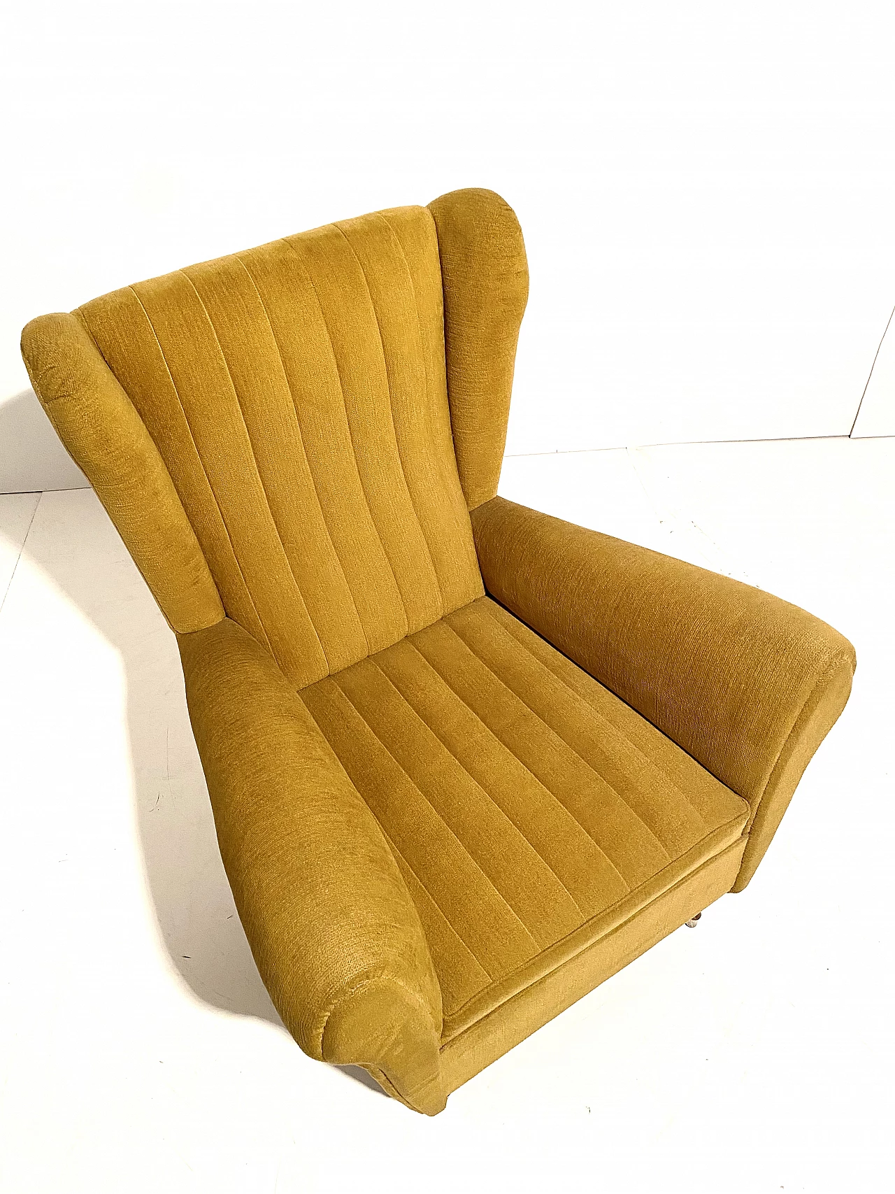 Coppia di poltrone e divano ISA Bergamo nello stile di Gio Ponti 16