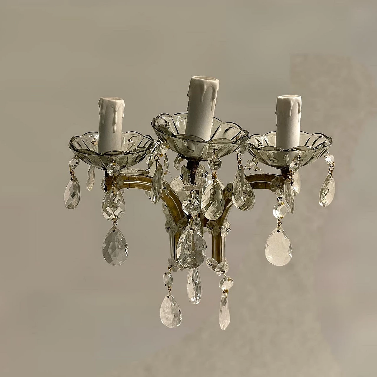 Coppia di applique a tre luci in cristallo e vetro di Murano, anni '60 3