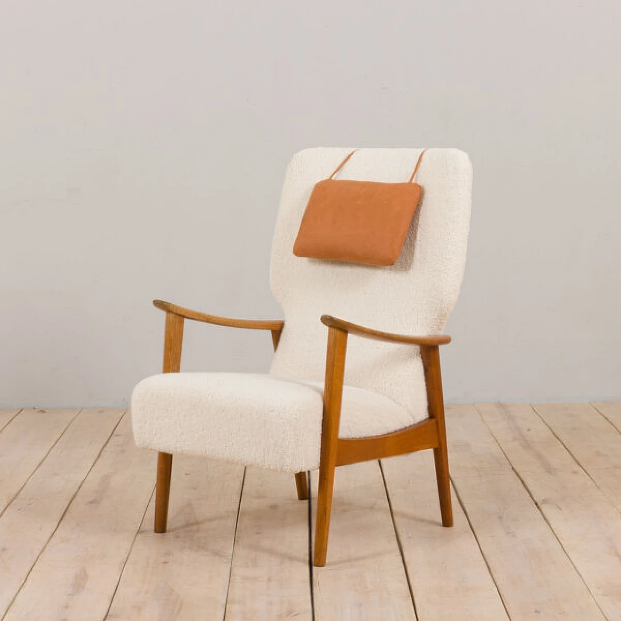 Oak lounge chair, boucle fabric and aniline leather by Fritz Hansen, 1960s 3