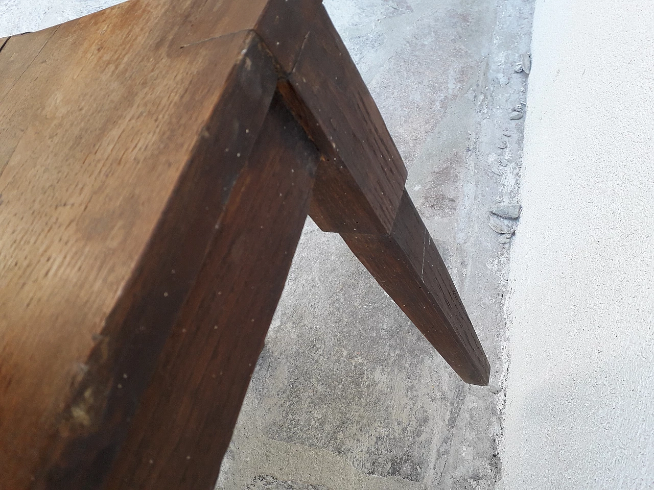 Empire oak bench with carvings, 19th century 1