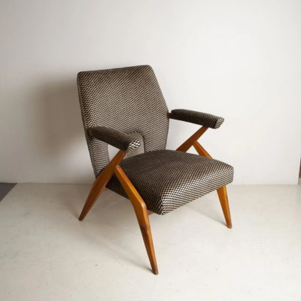 3 Armchairs with wooden frame and velvet upholstery by Antonio Gorgone, 1950s 10