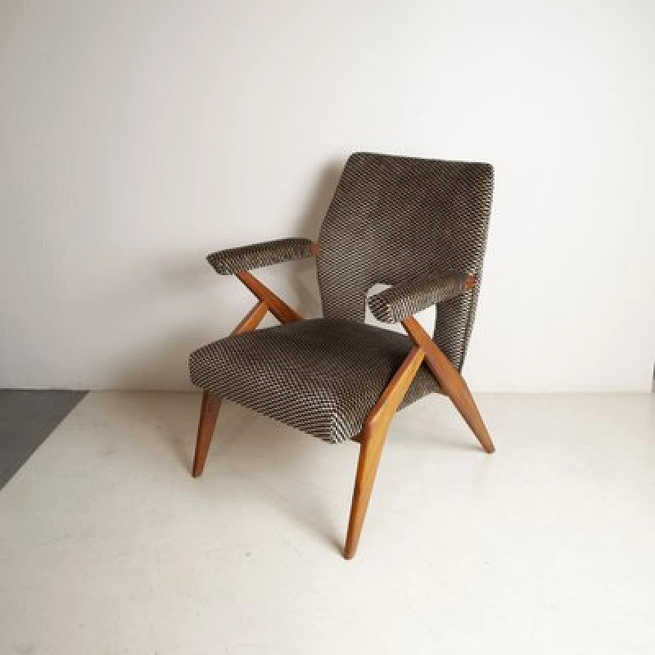 3 Armchairs with wooden frame and velvet upholstery by Antonio Gorgone, 1950s 13