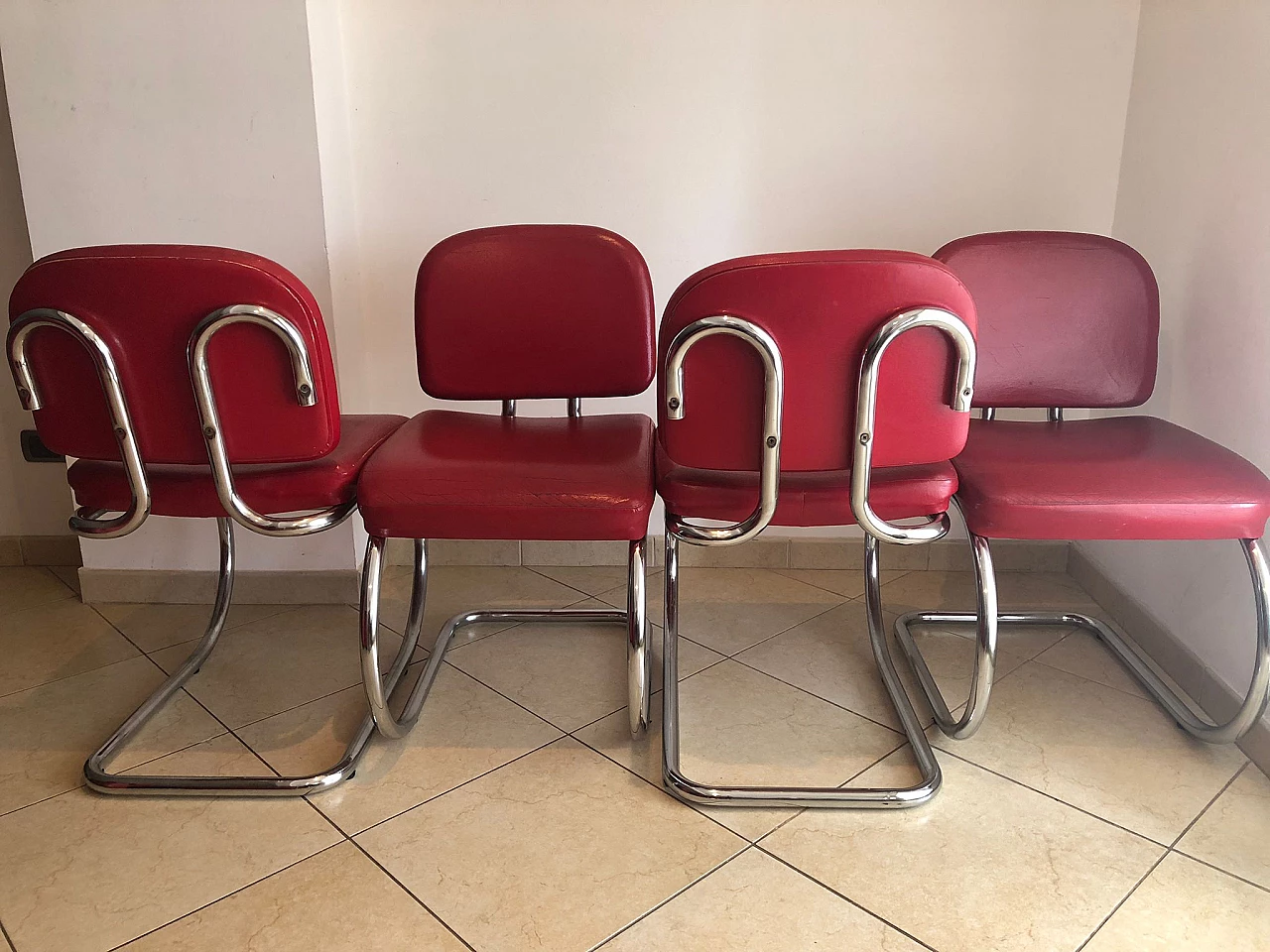 4 Bauhaus style chairs in steel and red faux leather, 1970s 22
