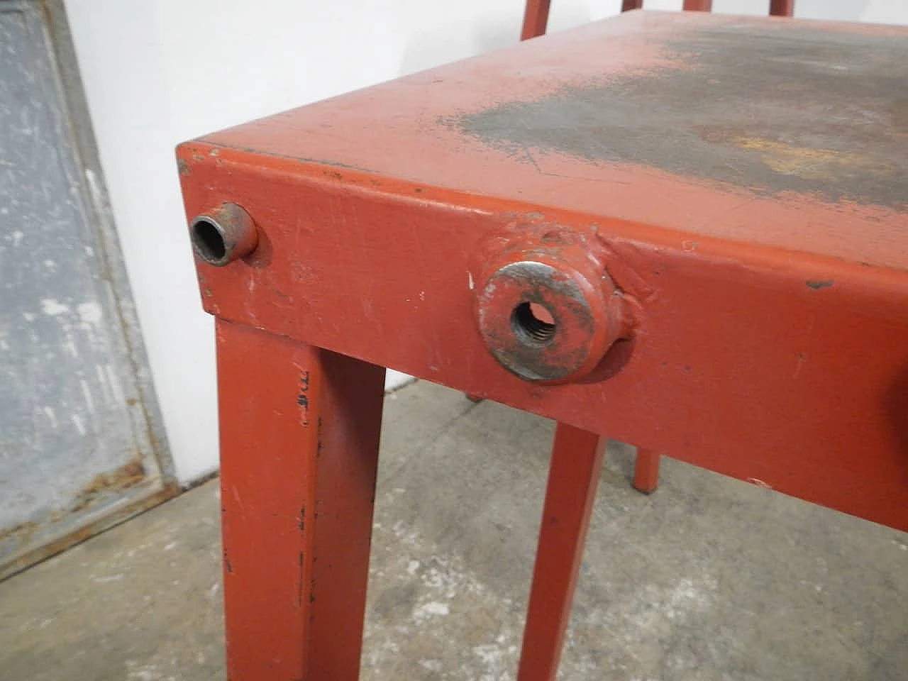 Red iron easel side table, 1960s 10