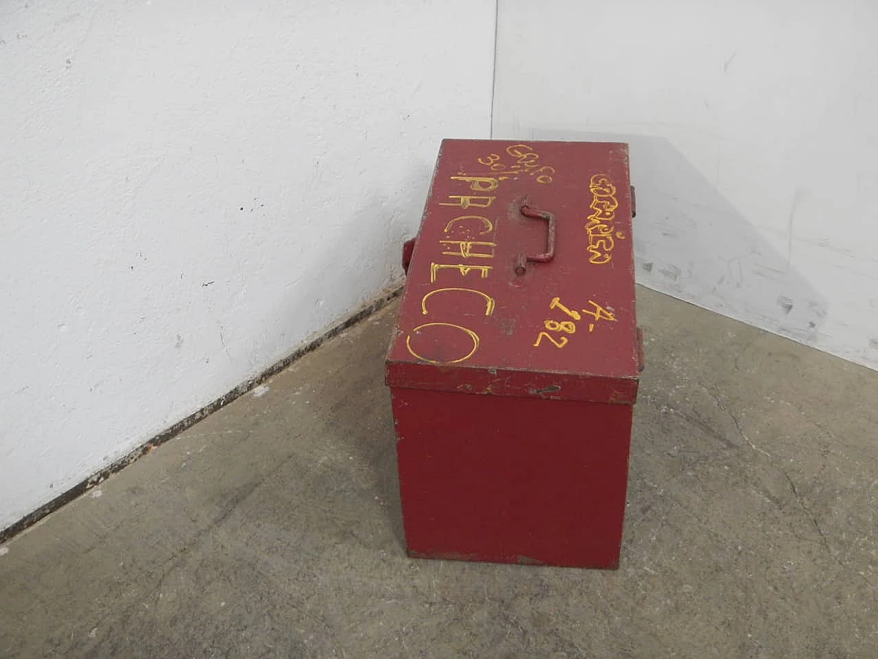 Red iron trunk, 1980s 4