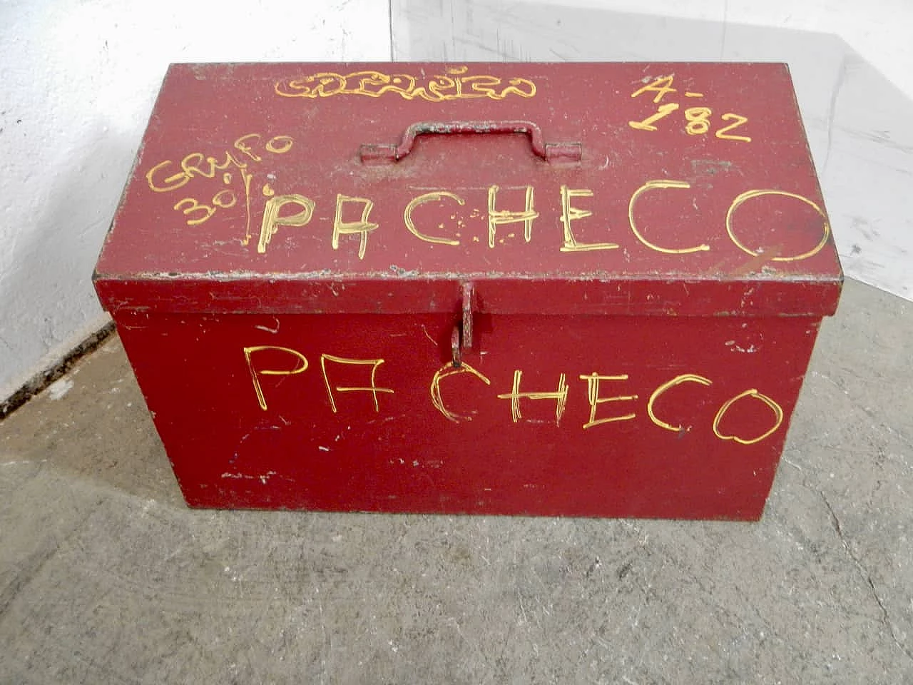 Red iron trunk, 1980s 5