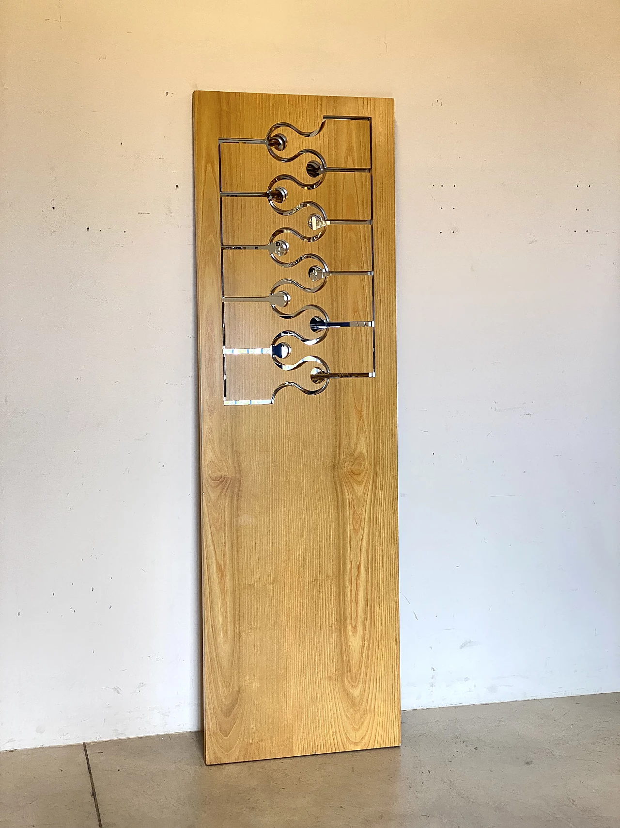 Scorpion coat stand in ash veneer by Anonima Design for Bonetto, 1970s 13