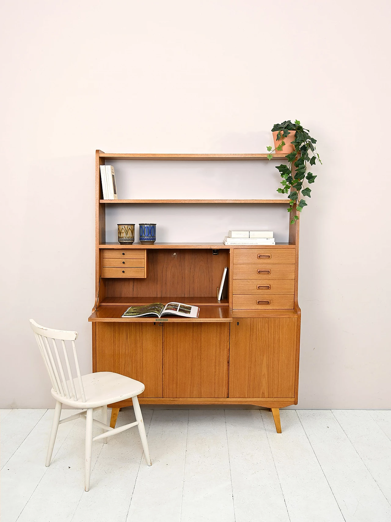 Libreria scandinava in teak con scrittoio a ribalta, anni '60 2