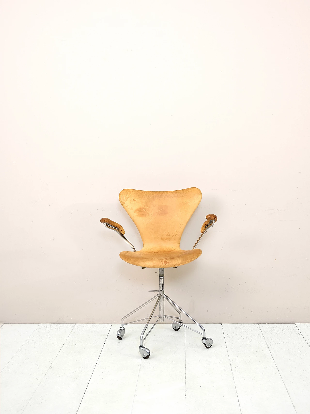 Office chair 3217 by Arne Jacobsen for Fritz Hansen, 1950s 1