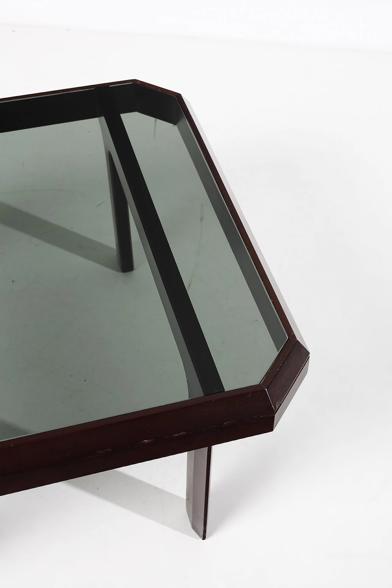 Tavolino in legno con piano ottagonale in vetro, anni '70 4