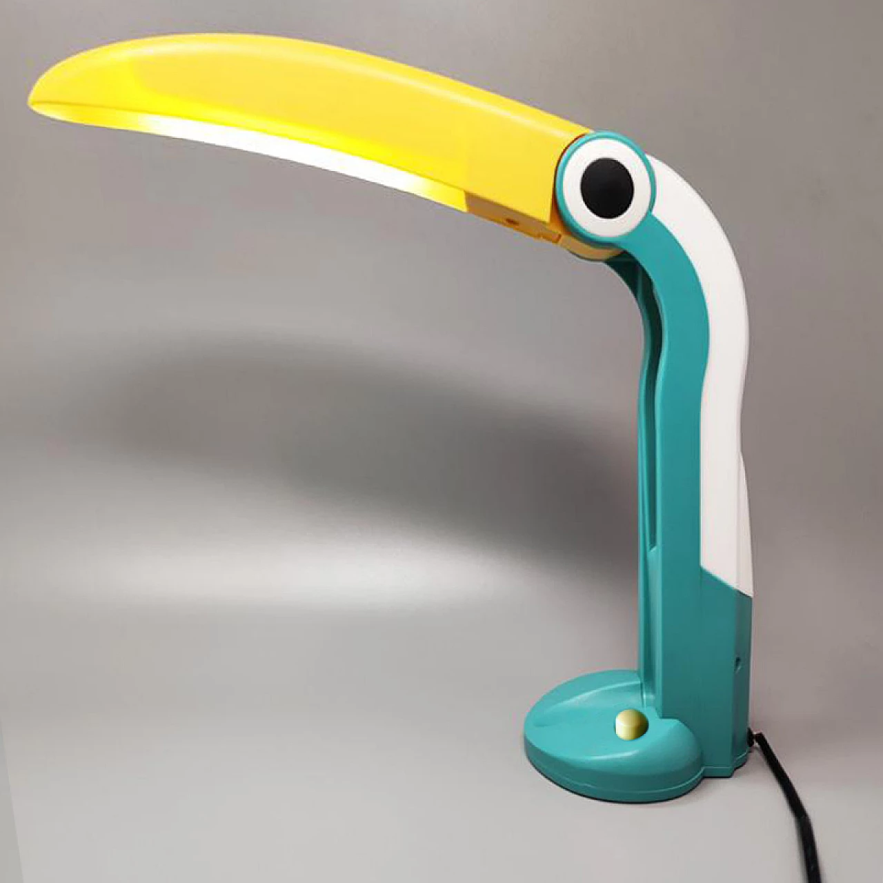 Toucan table lamp by H.T. Huang for Lenoir, 1980s 6