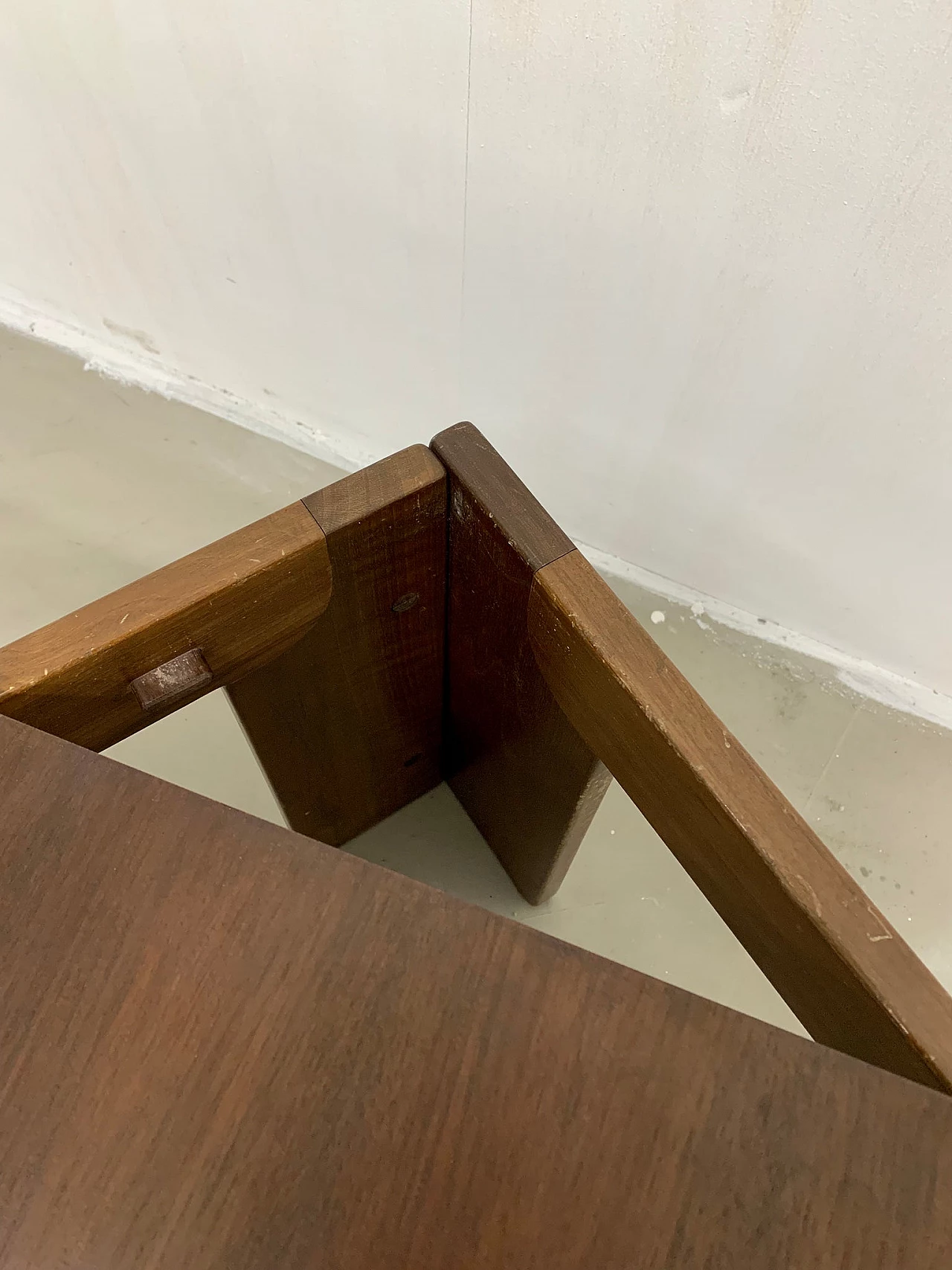 Tavolino in legno di Afra e Tobia Scarpa per Cassina, anni '70 4