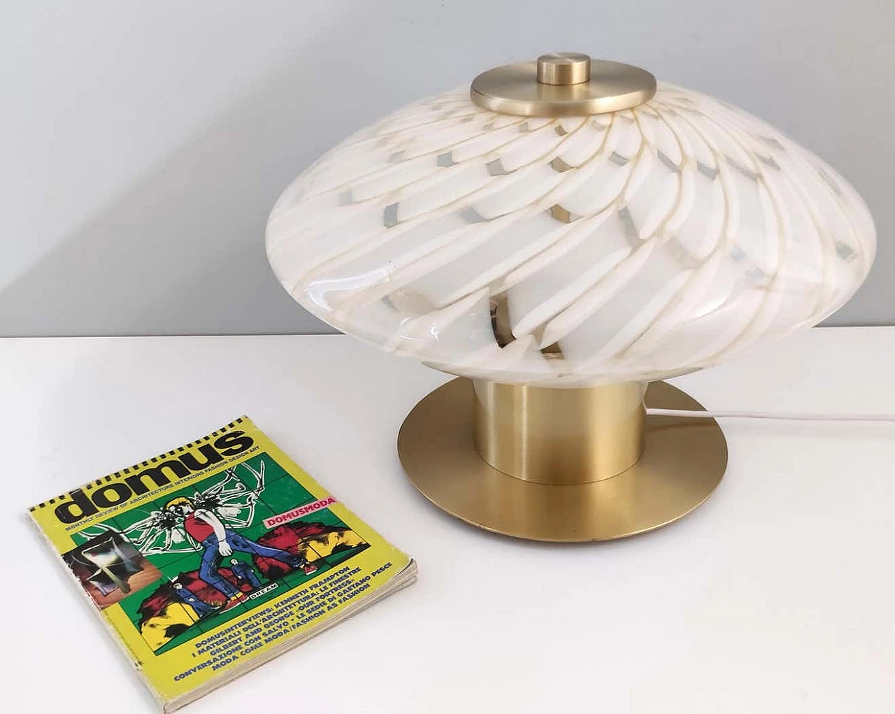Postmodern Murano glass and brass table lamp, 1980s 5