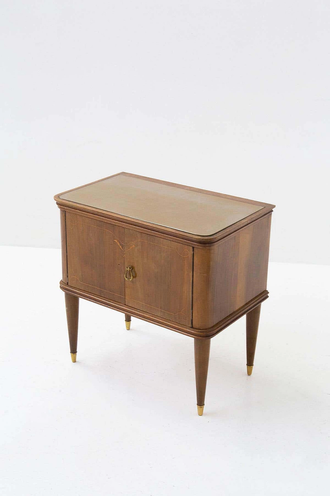 Pair of brass and glass bedside tables attributed to Paolo Buffa, 1950s 3