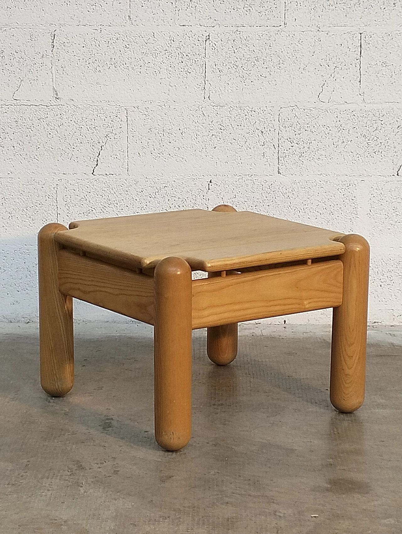 Tavolino in legno di Ilmari Tapiovaara per Fratelli Montina, anni '70 5