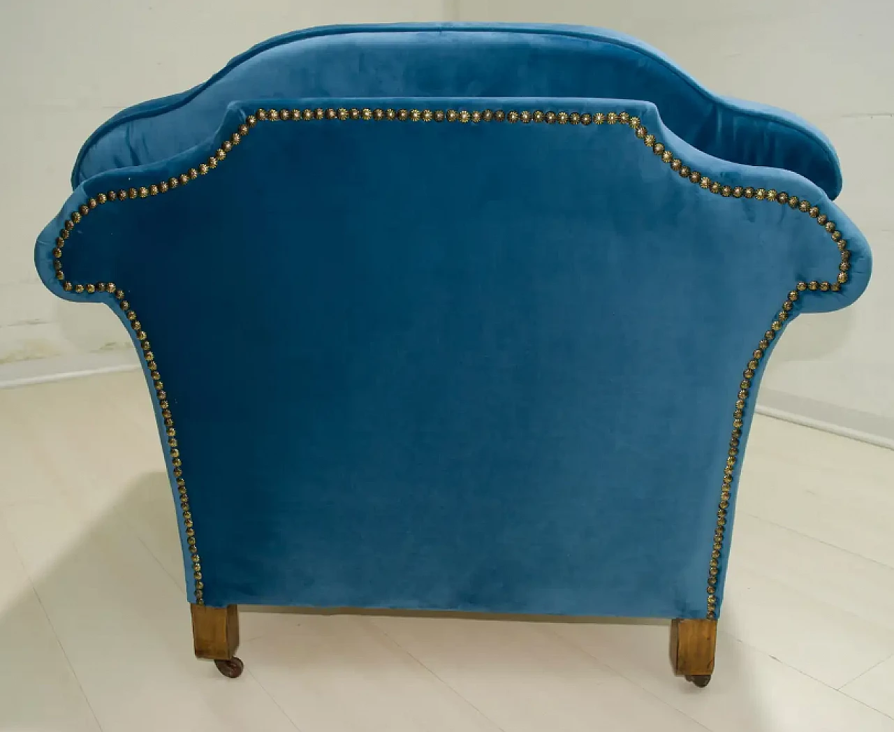 Pair of oak and blue velvet armchairs, late 19th century 10