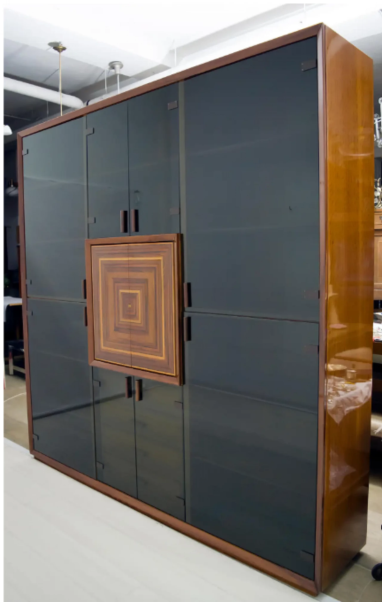 Paganini inlaid bar cabinet by Luciano Frigerio, 1970s 12