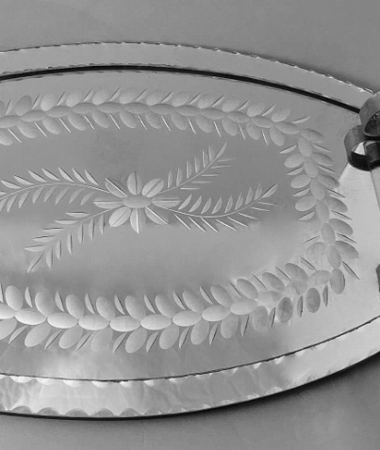 Engraved and beveled mirror vanity tray, 1950s 11