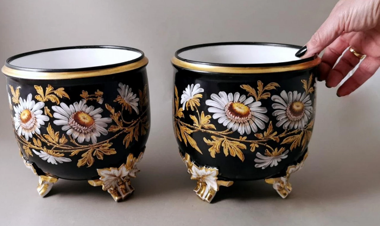 Pair of Napoleon III painted porcelain cachepots, late 19th century 17