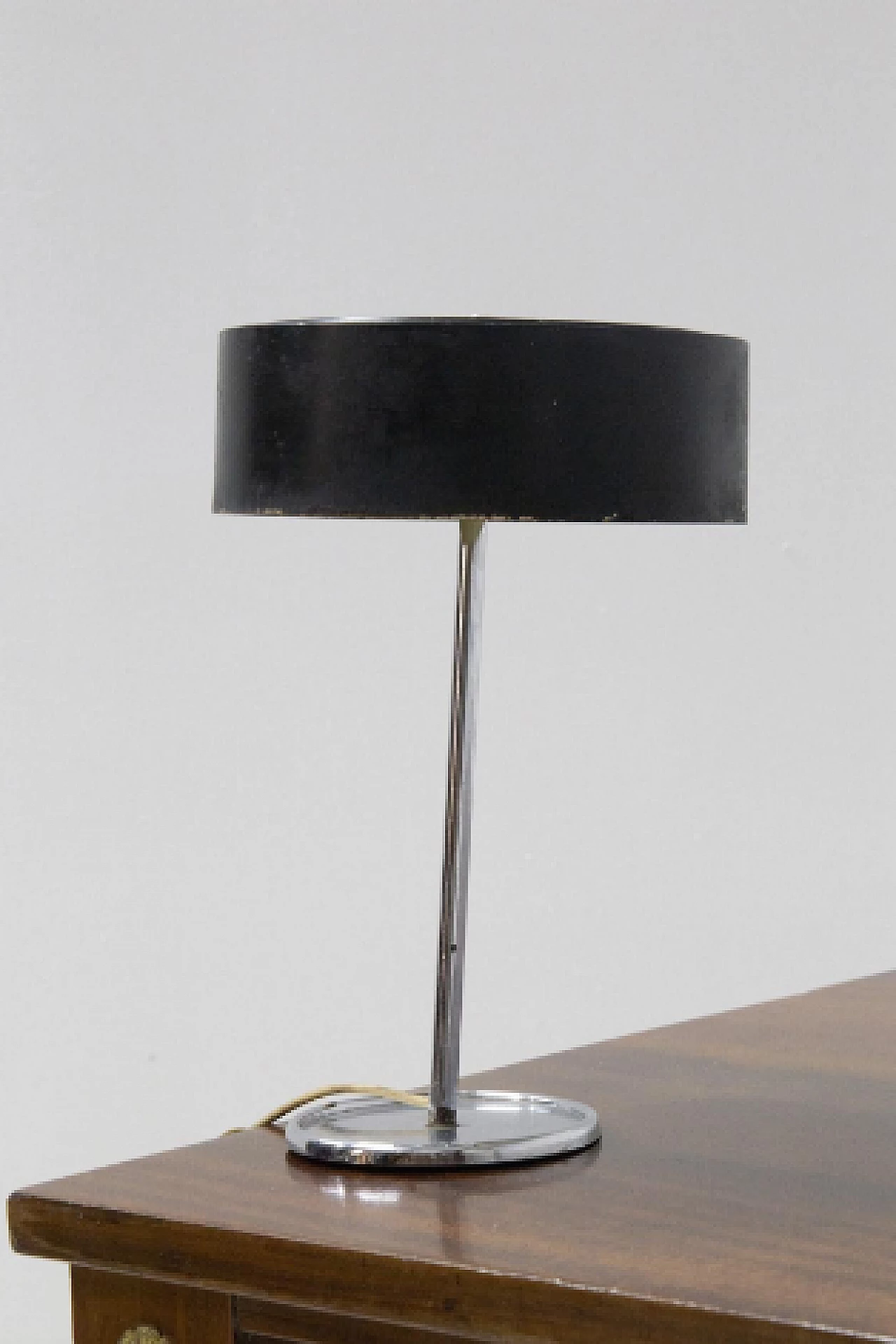 Lampada da tavolo in alluminio nero opaco, anni '60 2