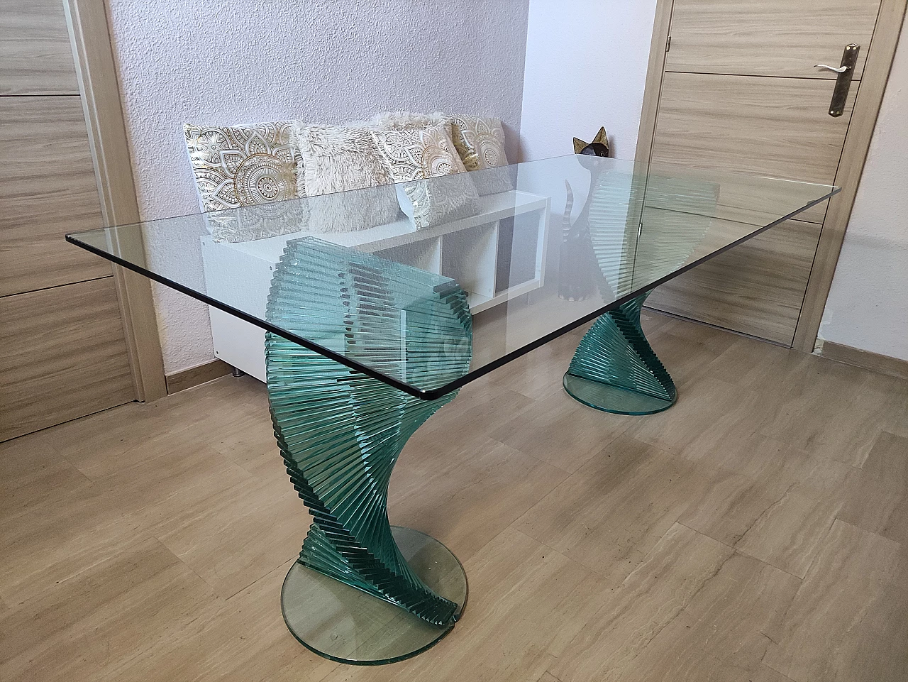 Crystal table with spiral legs by Ravello, 1980s 26