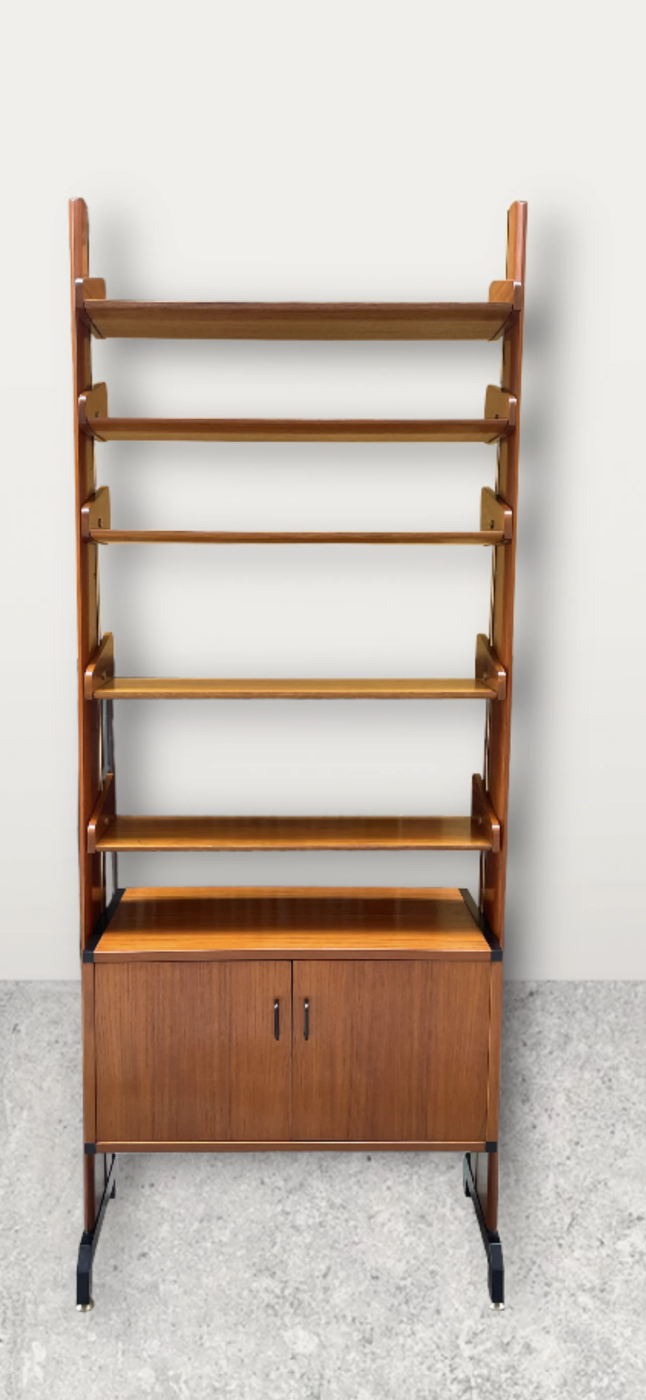 Teak bookcase attributed to Vittorio Dassi, 1960s 2