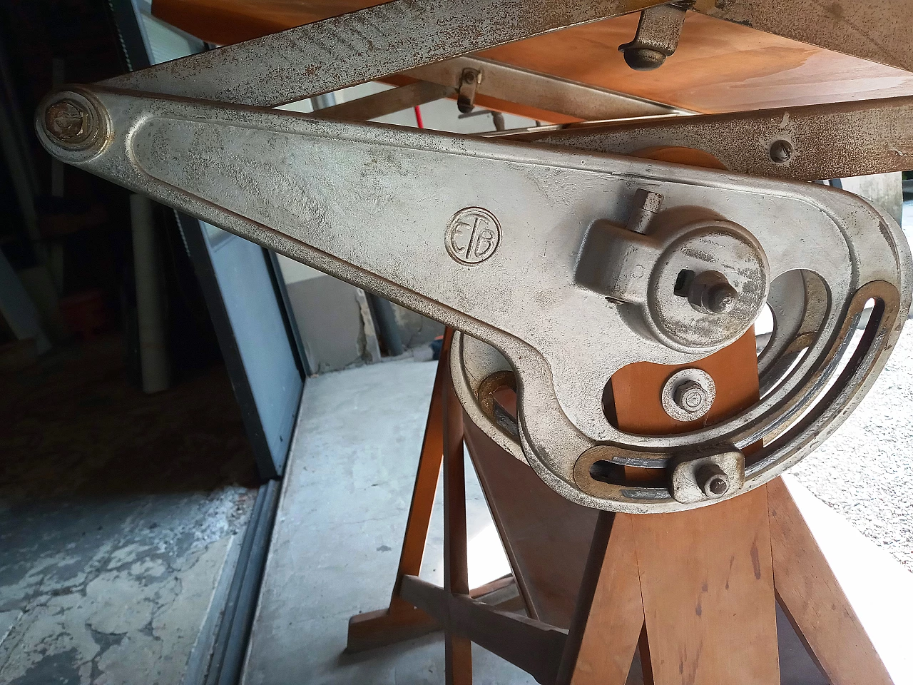 Wood and metal drafting machine by P. Resta, 1940s 5