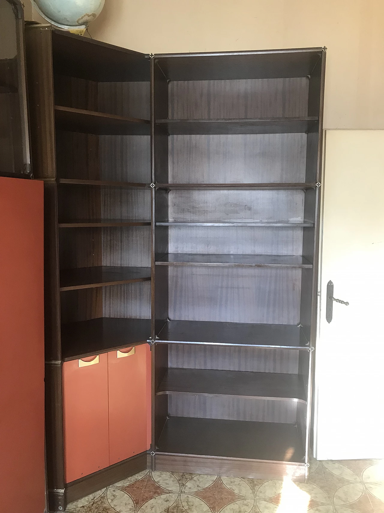 Libreria Fitting con angoliera modulare di Fratelli Piarotto, anni '60 1