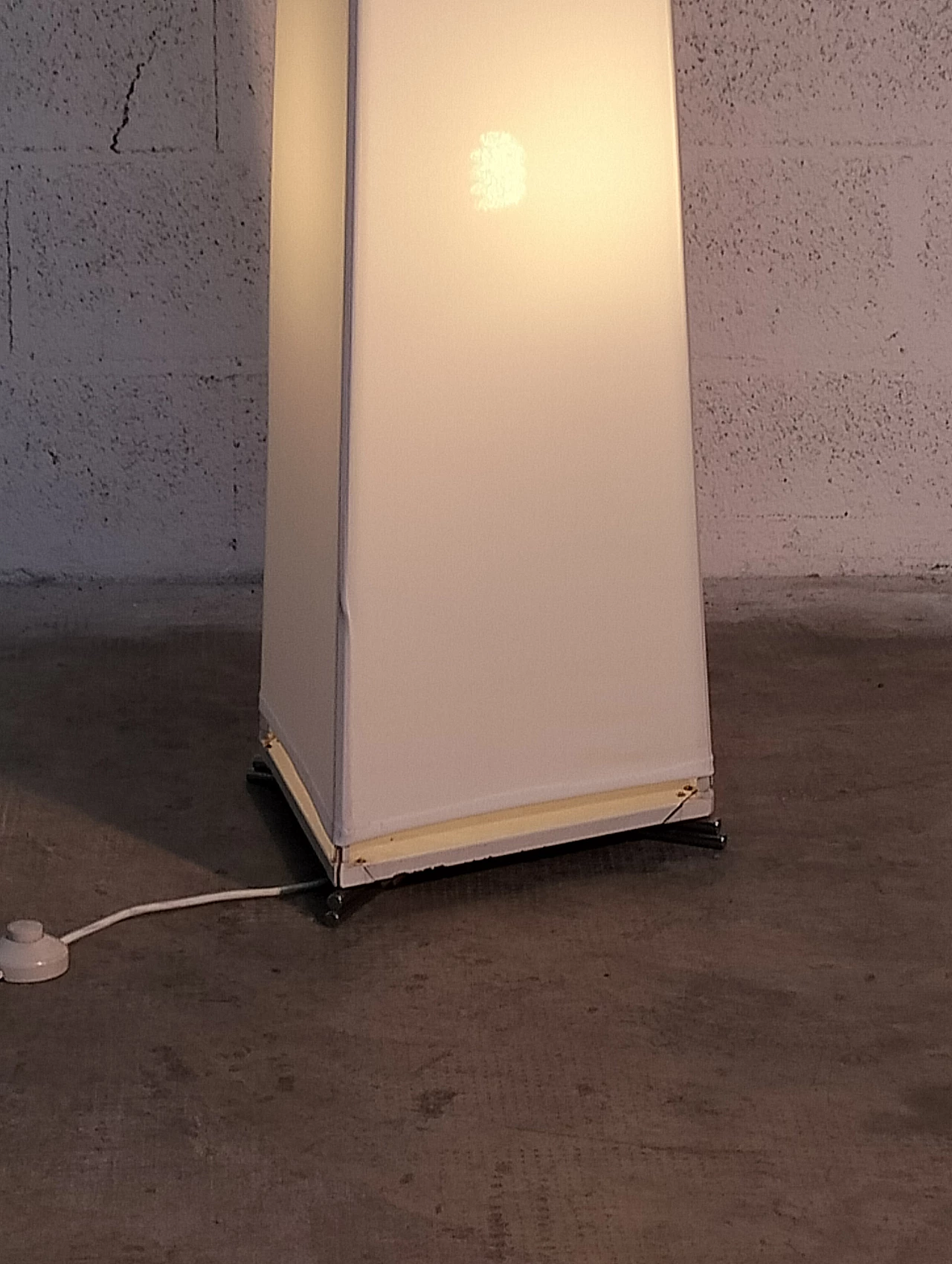 Kazuki floor lamp by Kazuhide Takahama for Sirrah, 1980s 4