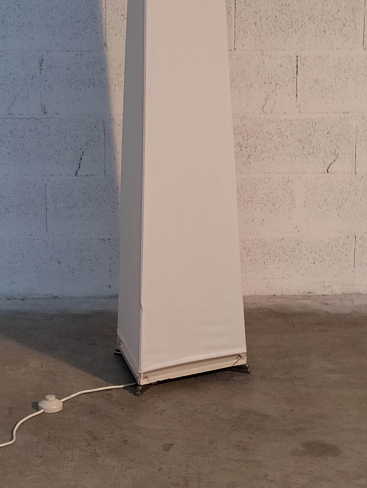 Kazuki floor lamp by Kazuhide Takahama for Sirrah, 1980s 9