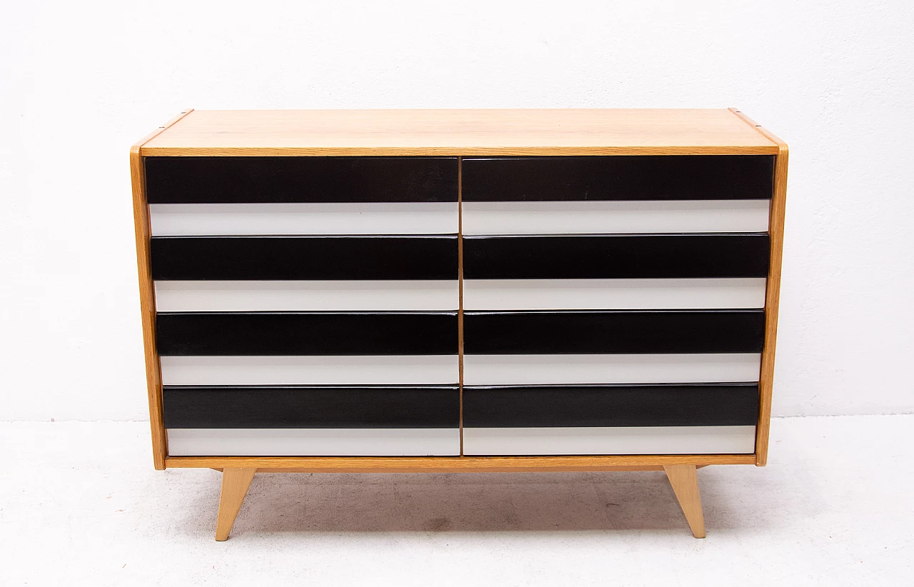 Cassettone U-453 di Jiří Jiroutek, anni '60 3