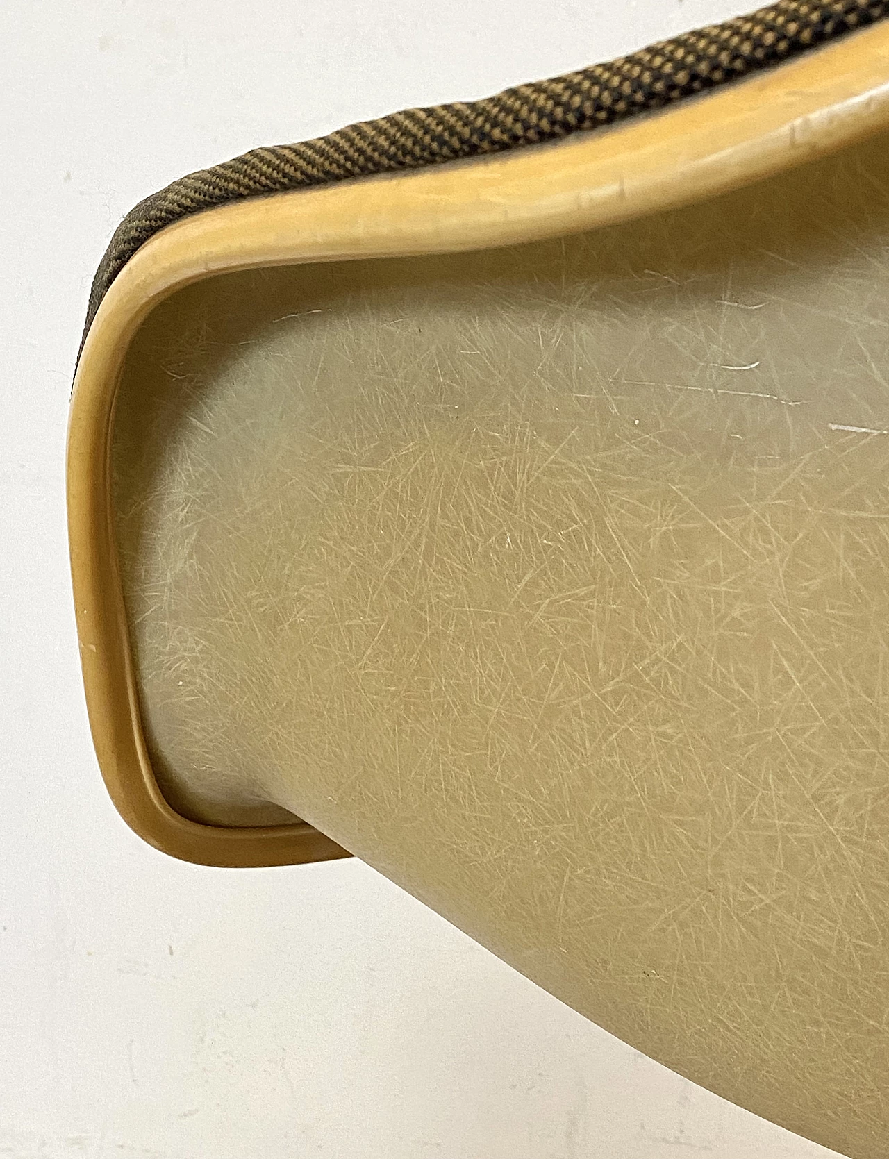 Sedia girevole di Charles Ray Eames per Herman Miller, anni '70 12