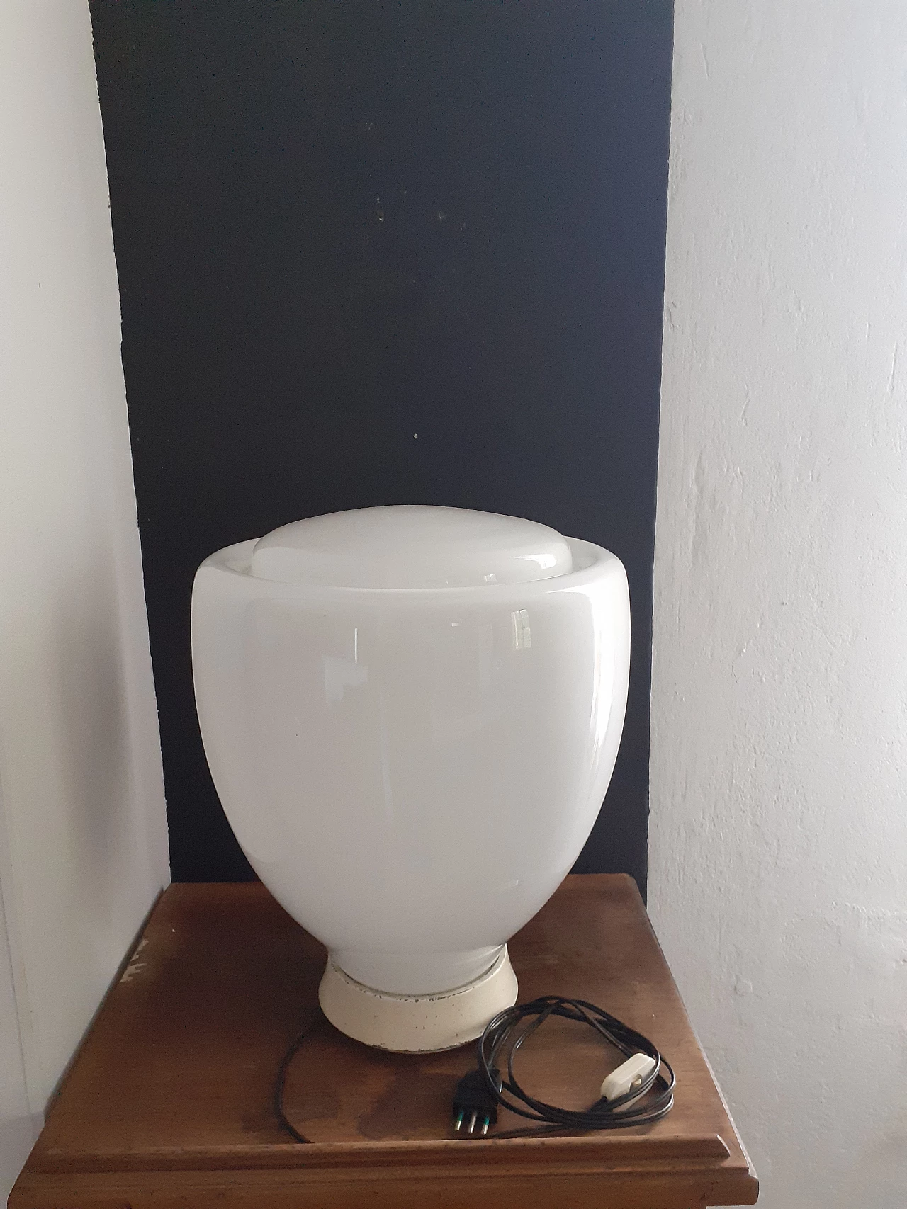 Elisse table lamp in white glass by Claudio Salocchi for Sormani, 1960s 1