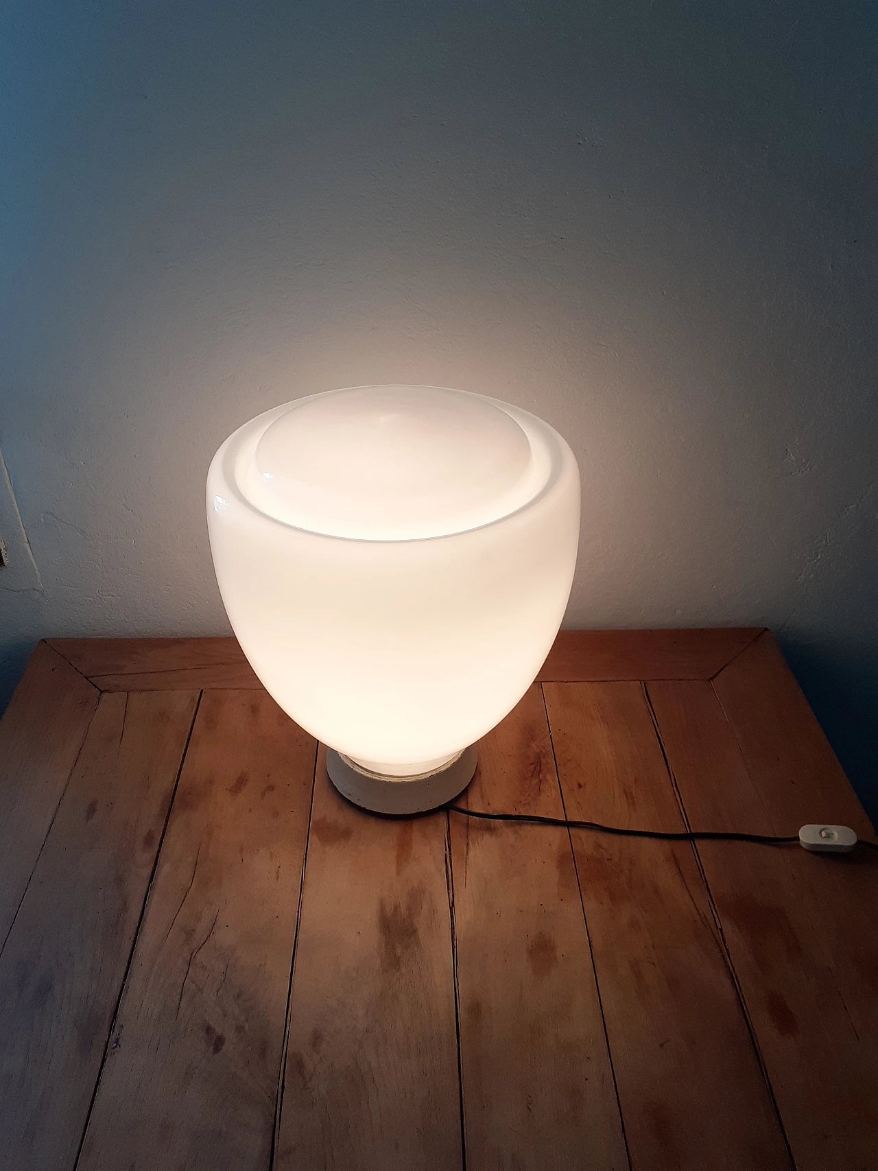 Elisse table lamp in white glass by Claudio Salocchi for Sormani, 1960s 8