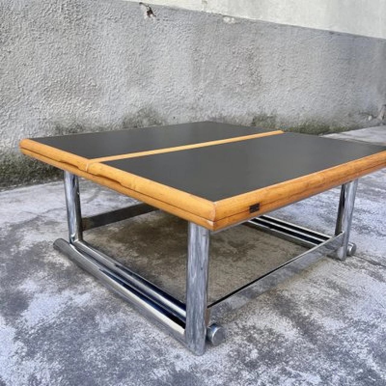 Tavolo quadrato in legno con gambe in acciaio ad altezza regolabile, anni '80 1