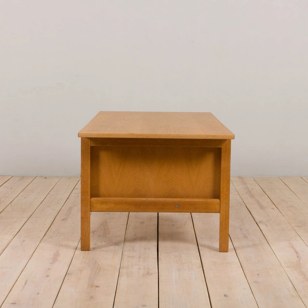 Danish oak 156 desk by Hans J. Wegner for Getama, 1970s 12