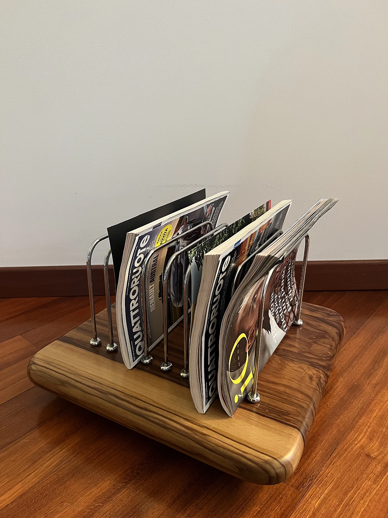 Wood and steel magazine rack by Rossi di Albizzate, 1970s 4