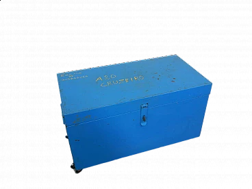 Baule in ferro color azzurro, anni '80