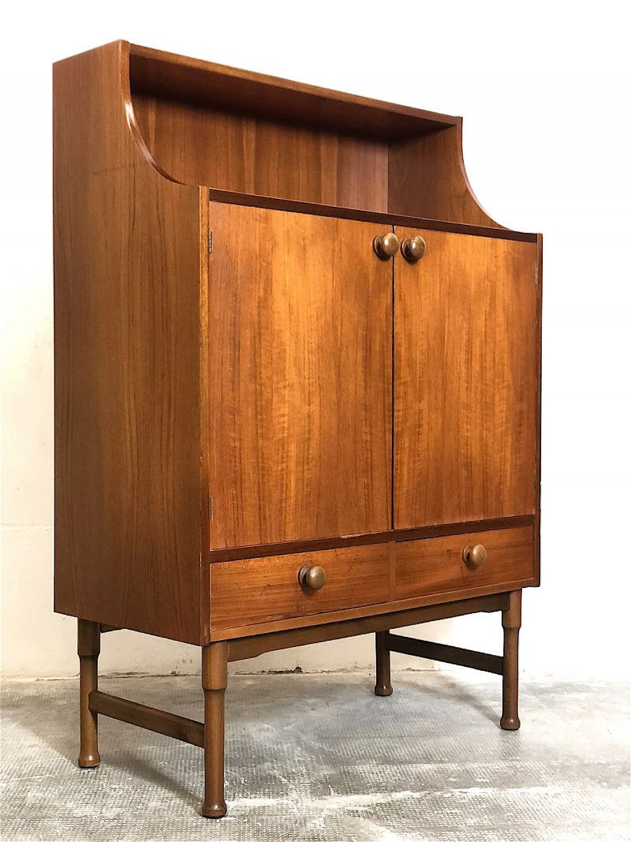 Credenza in legno massello impiallacciato teak, anni '60 4