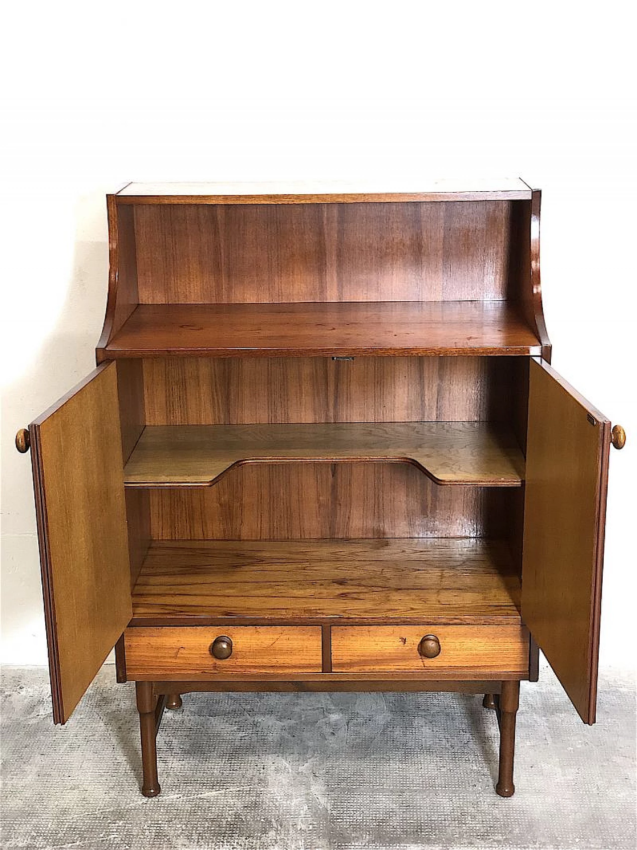 Credenza in legno massello impiallacciato teak, anni '60 7